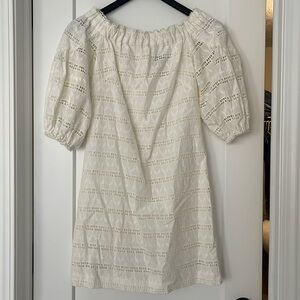 Vince Camuto off the shoulder dress size zero, white
